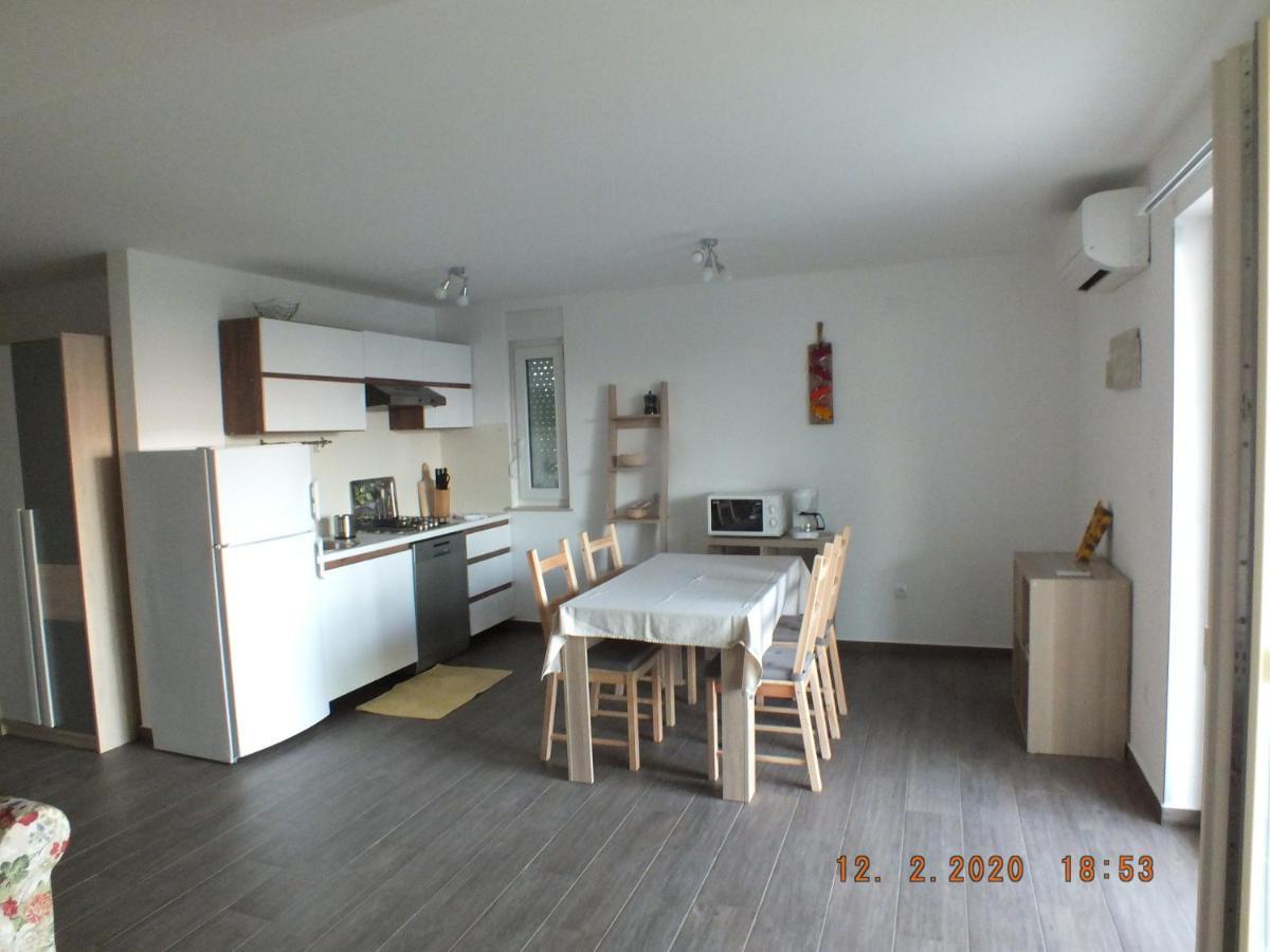 Apartments Amore Baška Eksteriør bilde